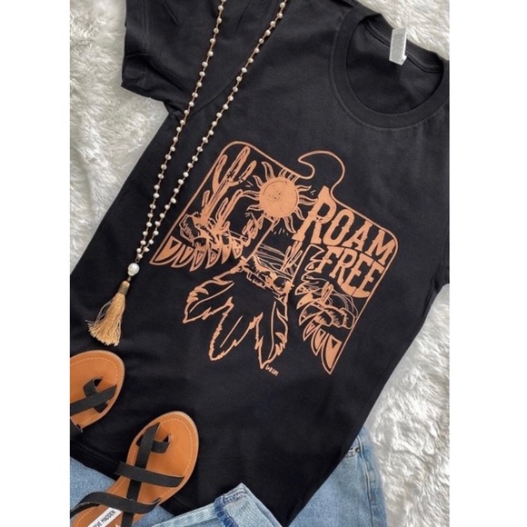 Tops - SOLD OUT CLEARANCE Black Roam Free Bella Graphic Western Desert Tee